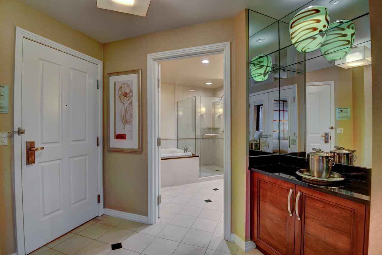 Penthouse Suite With Strip View At The Signature At Mgm Grand Las Vegas Dış mekan fotoğraf